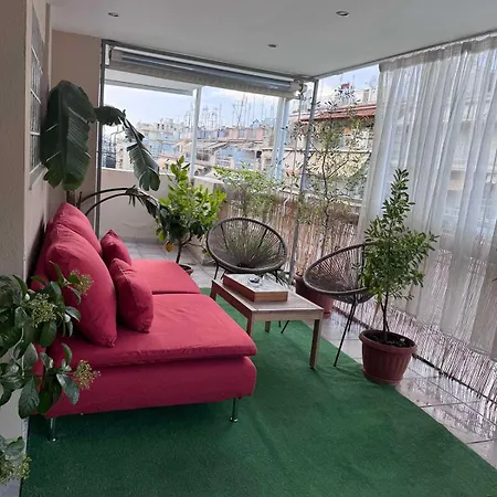 Flowery Penthouse In Centre Of Apartman Szaloniki
