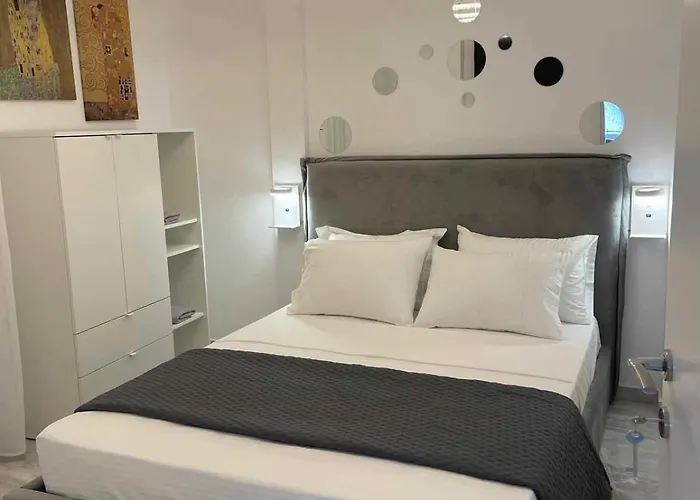 Flowery Penthouse In Centre Of Thessaloniki