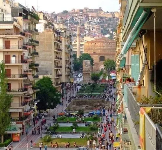 Flowery Penthouse In Centre Of Apartament